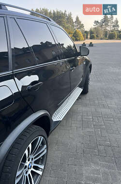 Позашляховик / Кросовер BMW X5 2012 в 