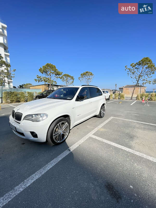 Внедорожник / Кроссовер BMW X5 2010 в Измаиле