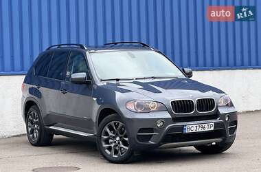 Позашляховик / Кросовер BMW X5 2010 в 
