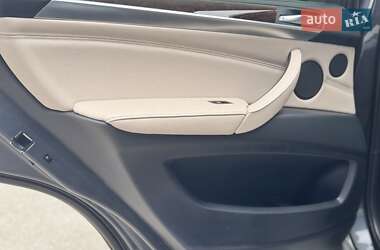 Позашляховик / Кросовер BMW X5 2010 в 