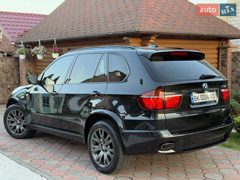 Внедорожник / Кроссовер BMW X5 2010 в Вараше