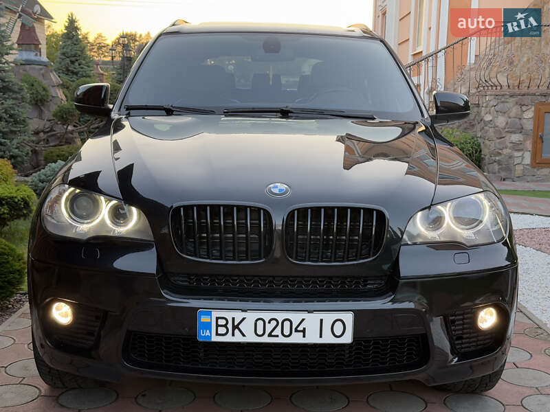 Внедорожник / Кроссовер BMW X5 2010 в Вараше