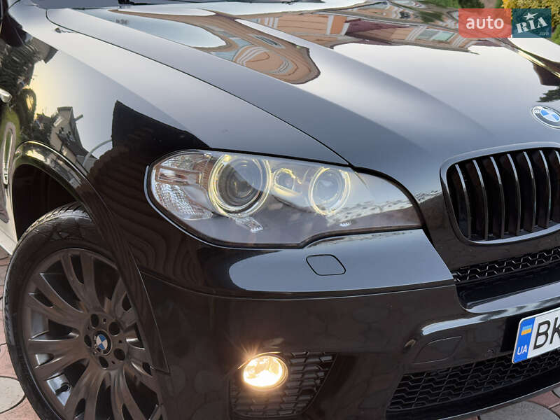 Внедорожник / Кроссовер BMW X5 2010 в Вараше