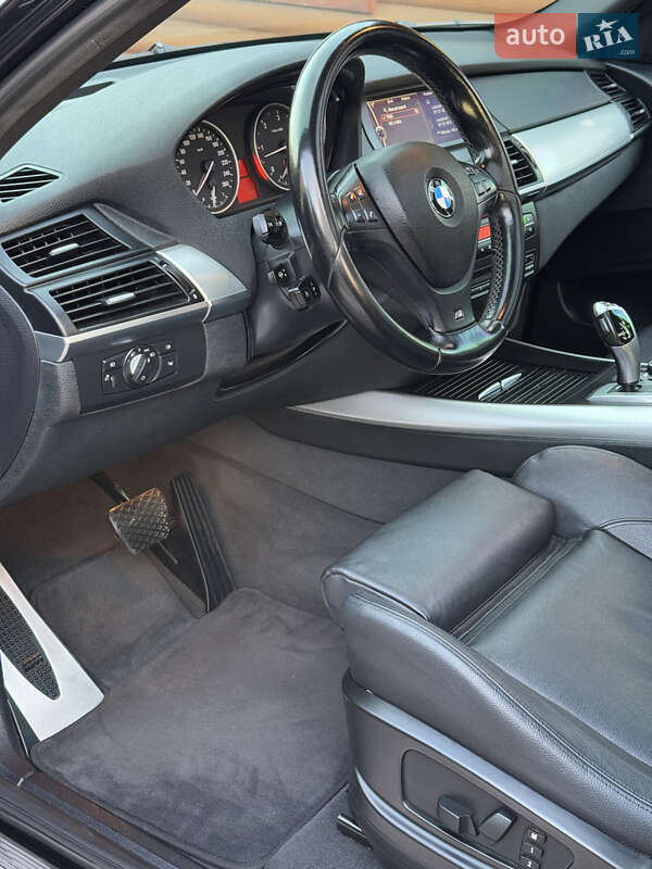 Внедорожник / Кроссовер BMW X5 2010 в Вараше