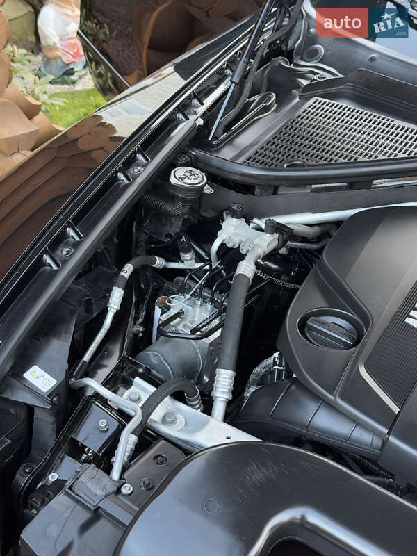 Внедорожник / Кроссовер BMW X5 2010 в Вараше