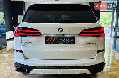 Позашляховик / Кросовер BMW X5 2023 в 