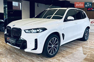 Позашляховик / Кросовер BMW X5 2023 в 