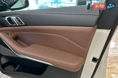 Позашляховик / Кросовер BMW X5 2023 в 