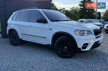 Позашляховик / Кросовер BMW X5 2010 в 