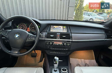 Позашляховик / Кросовер BMW X5 2010 в 