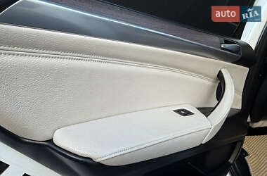 Позашляховик / Кросовер BMW X5 2010 в 