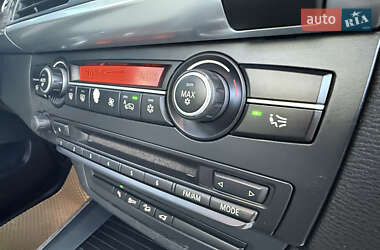 Позашляховик / Кросовер BMW X5 2010 в 