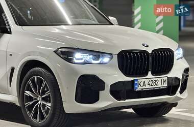 Внедорожник / Кроссовер BMW X5 2022 в 