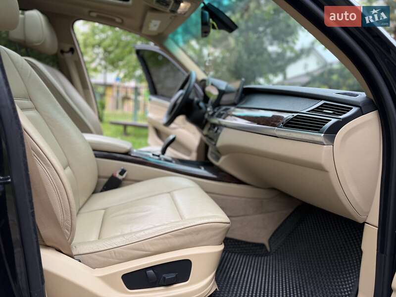 Внедорожник / Кроссовер BMW X5 2009 в Ивано-Франковске