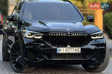 Позашляховик / Кросовер BMW X5 2021 в 