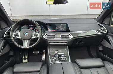 Позашляховик / Кросовер BMW X5 2021 в 