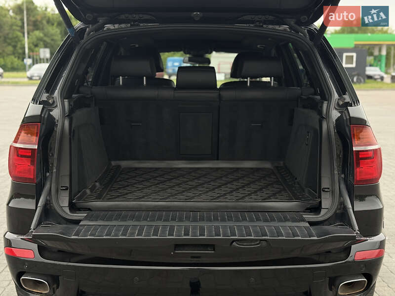 Внедорожник / Кроссовер BMW X5 2011 в Радивилове