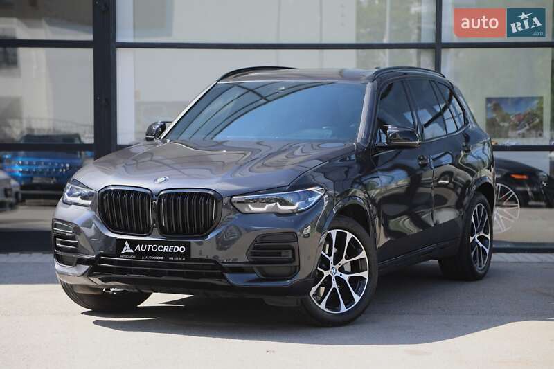 Внедорожник / Кроссовер BMW X5 2023 в 
