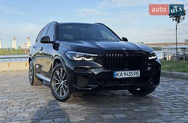 Позашляховик / Кросовер BMW X5 2022 в 
