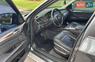 Внедорожник / Кроссовер BMW X5 2010 в 