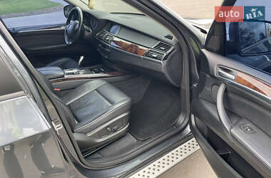 Внедорожник / Кроссовер BMW X5 2010 в 