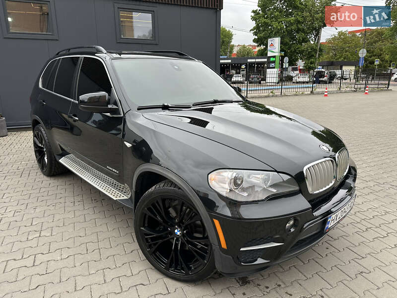 Позашляховик / Кросовер BMW X5 2013 в 