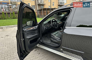Позашляховик / Кросовер BMW X5 2013 в 