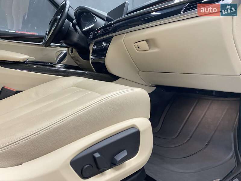 Позашляховик / Кросовер BMW X5 2016 в Броварах