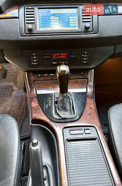 Внедорожник / Кроссовер BMW X5 2006 в 