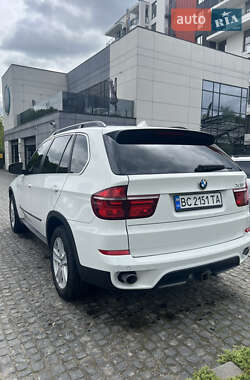 Позашляховик / Кросовер BMW X5 2013 в 
