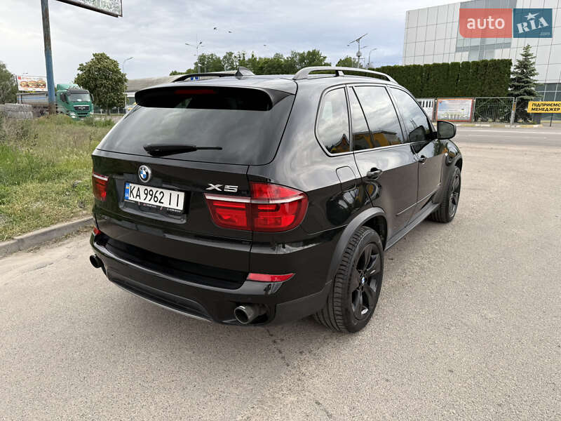 Внедорожник / Кроссовер BMW X5 2011 в Киеве