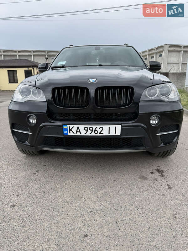 Внедорожник / Кроссовер BMW X5 2011 в Киеве