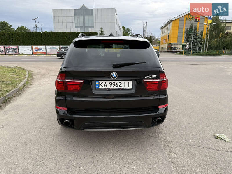 Внедорожник / Кроссовер BMW X5 2011 в Киеве