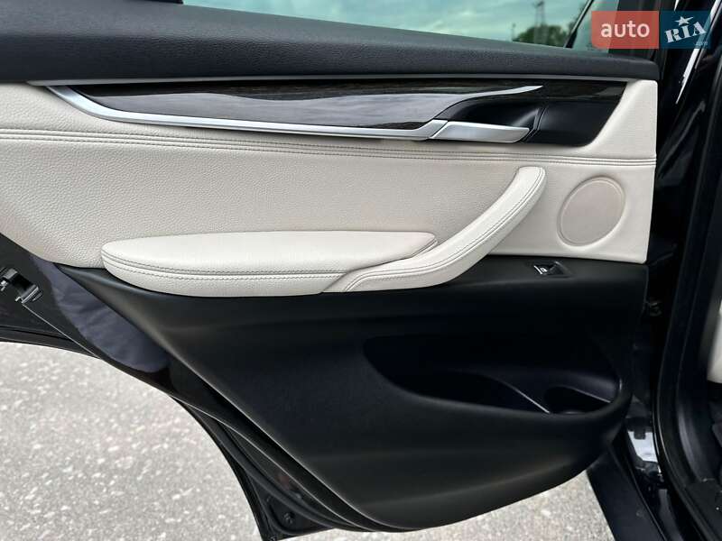 Внедорожник / Кроссовер BMW X5 2015 в Киеве