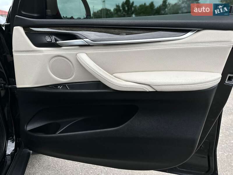 Внедорожник / Кроссовер BMW X5 2015 в Киеве