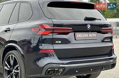 Позашляховик / Кросовер BMW X5 2023 в 