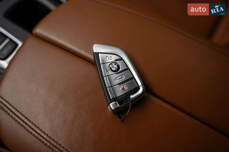 Позашляховик / Кросовер BMW X5 2017 в Києві