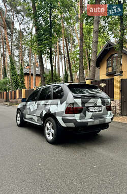 Позашляховик / Кросовер BMW X5 2000 в 