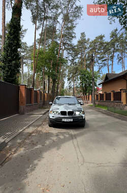 Позашляховик / Кросовер BMW X5 2000 в 