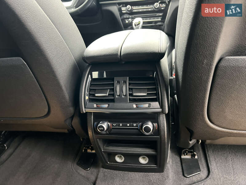 Позашляховик / Кросовер BMW X5 2015 в Одесі