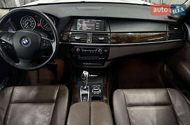Внедорожник / Кроссовер BMW X5 2010 в 