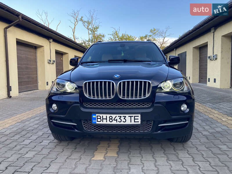 Внедорожник / Кроссовер BMW X5 2009 в 