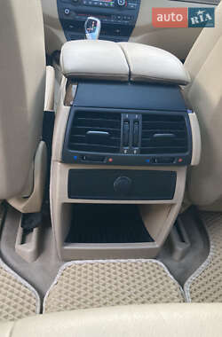 Внедорожник / Кроссовер BMW X5 2009 в 
