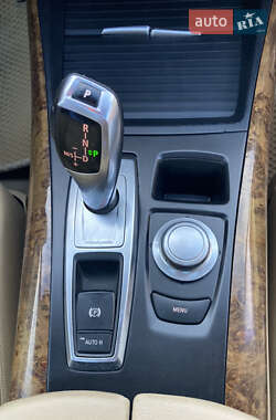 Внедорожник / Кроссовер BMW X5 2009 в 