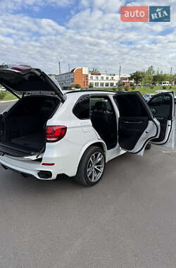 Позашляховик / Кросовер BMW X5 2015 в 