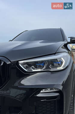 Внедорожник / Кроссовер BMW X5 2021 в 