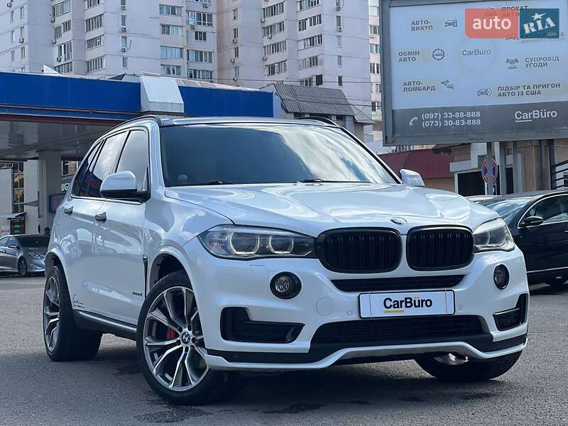 Внедорожник / Кроссовер BMW X5 2013 в 