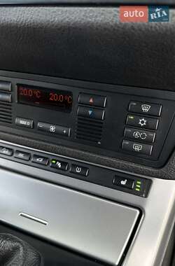 Внедорожник / Кроссовер BMW X5 2004 в 