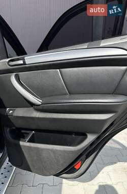 Внедорожник / Кроссовер BMW X5 2004 в 