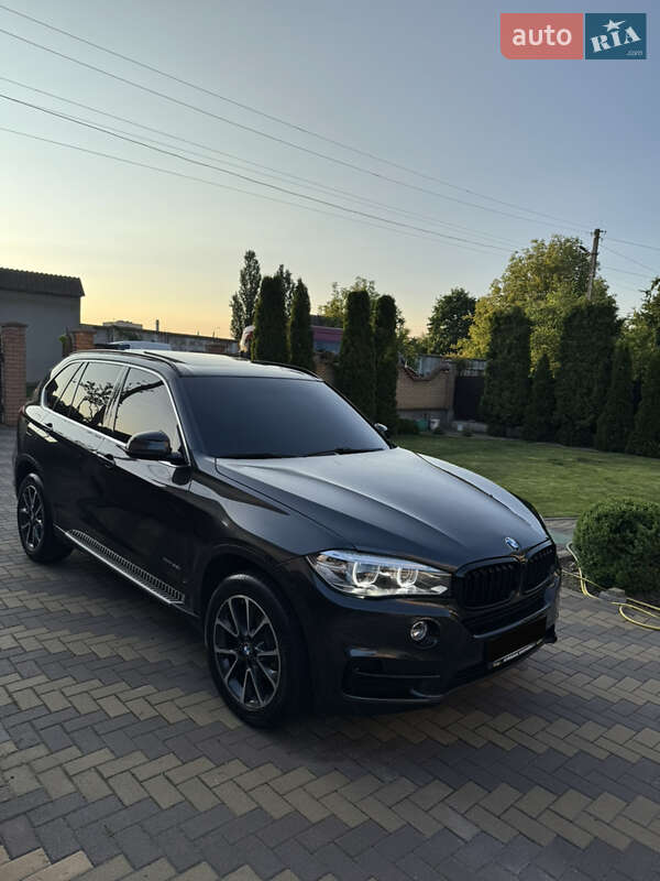 Внедорожник / Кроссовер BMW X5 2015 в Хмельницком